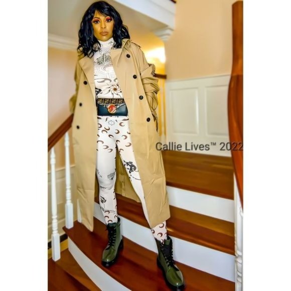 Callie Lives Rehab Lab Elaine Berry: Rain Trench Plaid Double Breasted Tan Coat - Picture 6 of 16